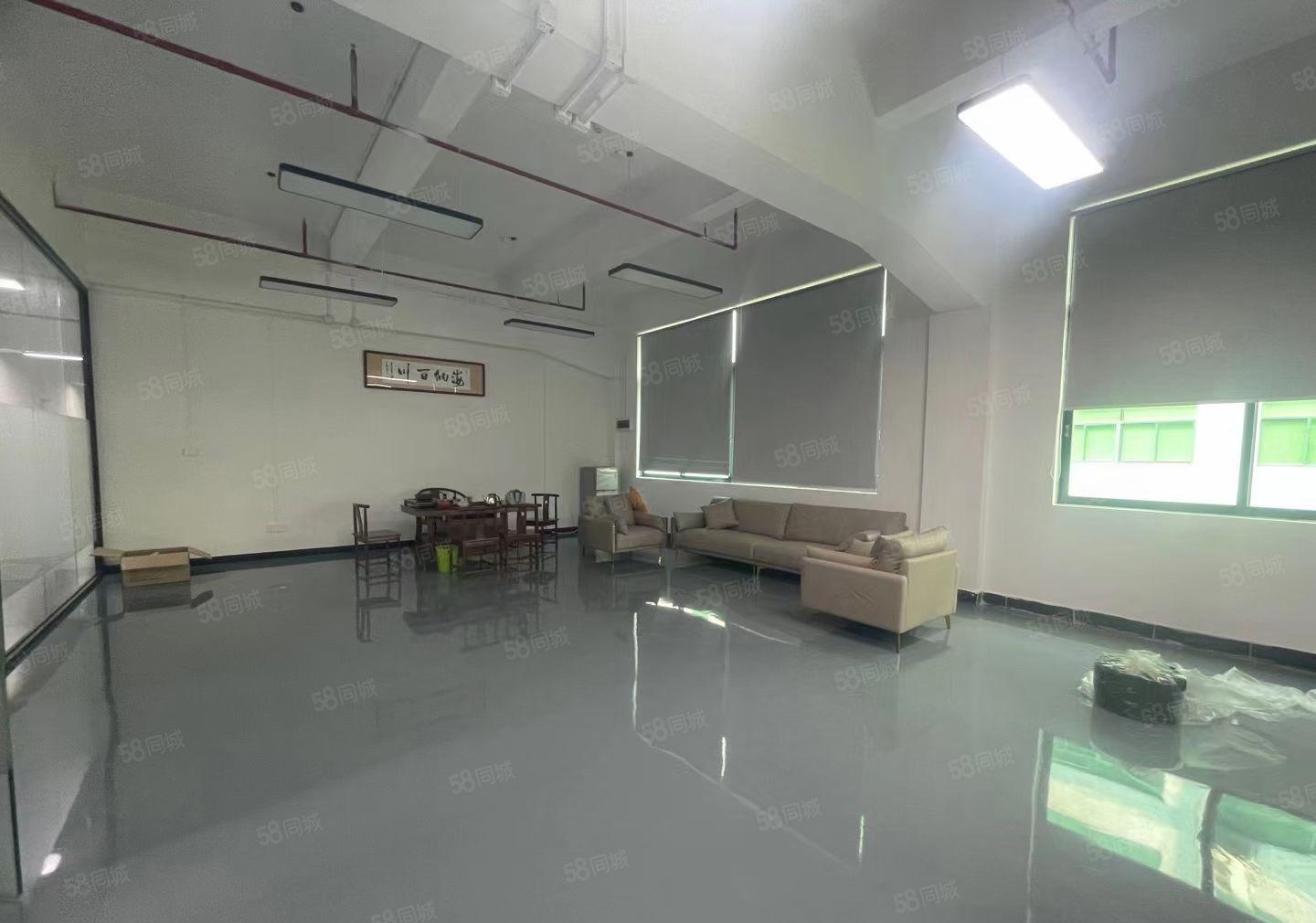 寮步华南城高新科技园一楼1100平方，带现成装修出租