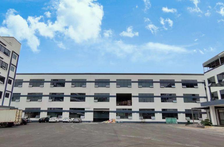 寮步缪边一楼750平方厂房出租现成装修水电齐全，大车进出方便