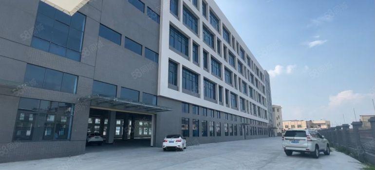 寮步楼上厂房低价出租3300平方全新地坪漆装修水电到位