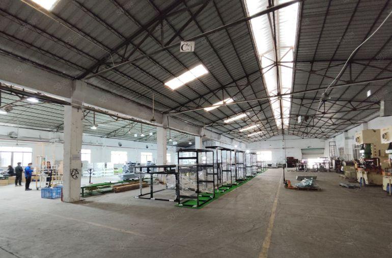 寮步单一层钢结构铁皮房4850平方厂房出租，有现成行车租15