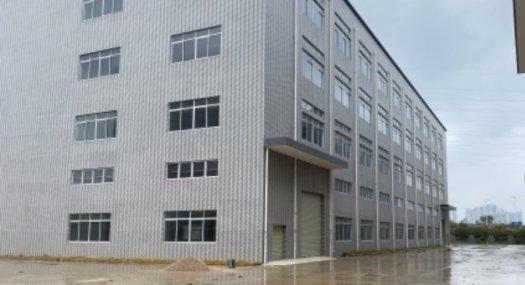 东莞东莞市 清溪镇三中村清凤路附近120000㎡ 厂房租售层高7米 跨度30米 配电2000KVA 独院 可环评 可分租