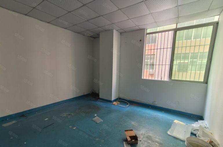 凤岗金凤凰2楼1400平厂房出租全包低价16元价格还能谈