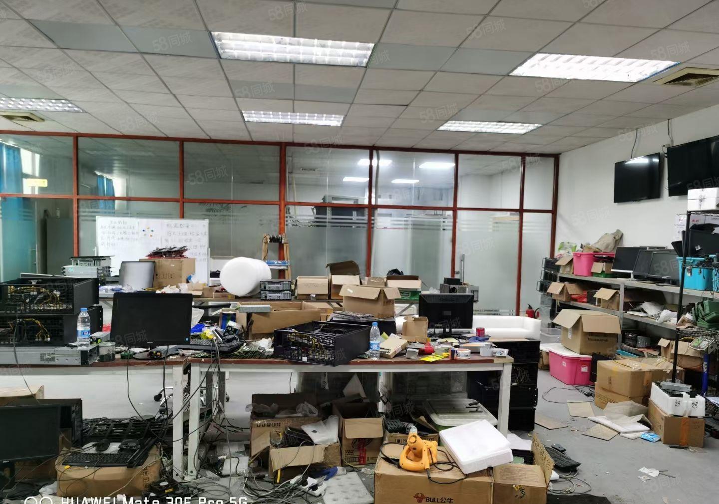 凤岗金凤凰大型工业园空出6楼1560方带装修