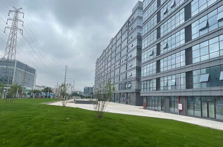 凤岗全新厂房出租省道边上3800平精装修