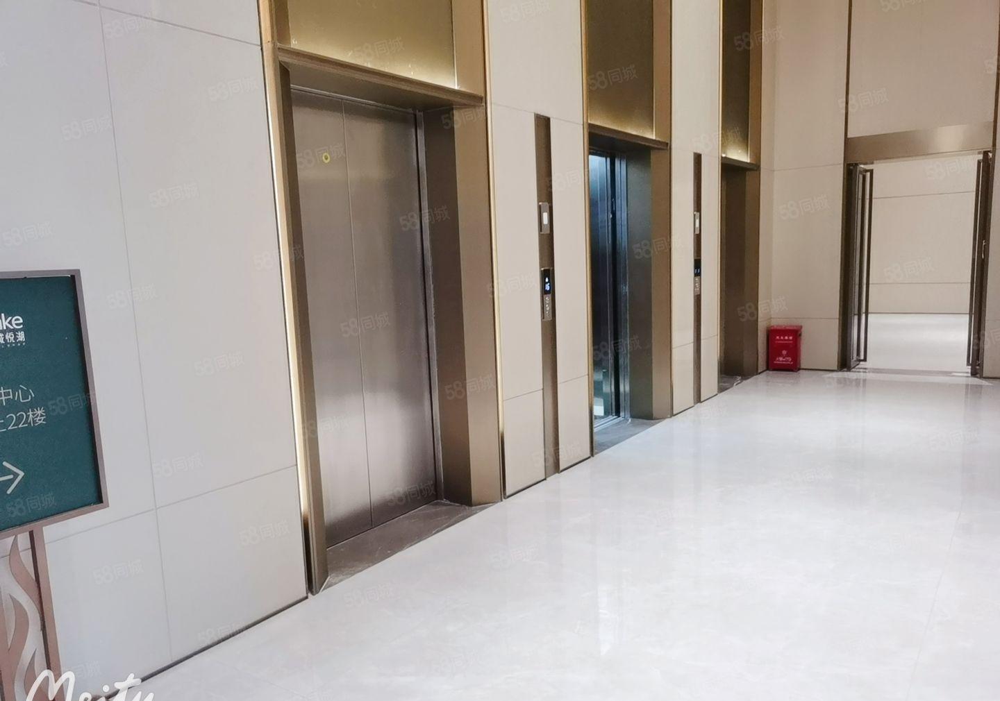 凤岗二楼红本厂房出租1000平米实际面积出租带地坪漆