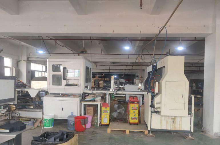 凤岗雁田楼上重工企业厂房1500平带3吨货梯