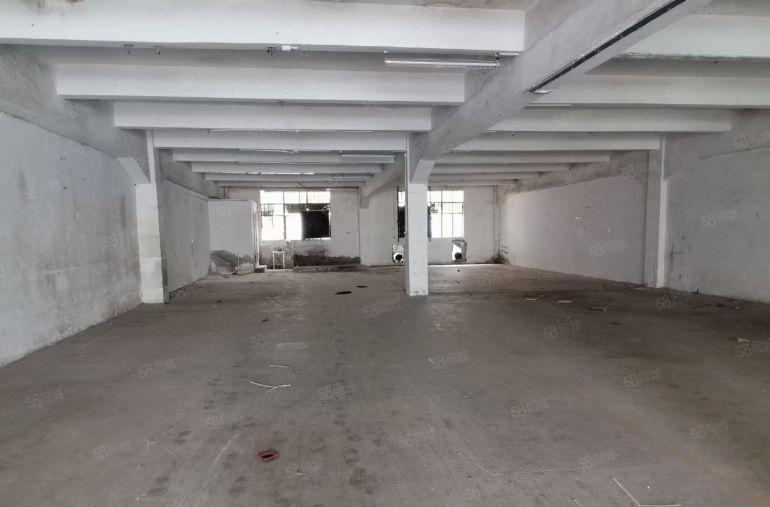 凤岗二楼小面积，400平米，低价出租