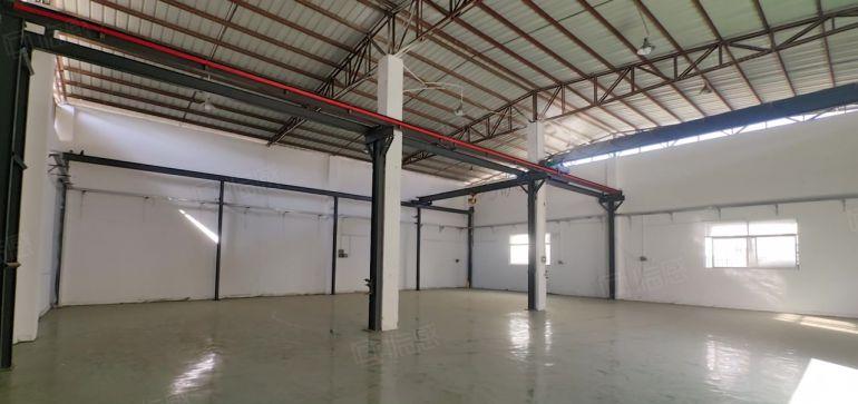 凤岗镇天堂围村砖墙钢结构800平全新地坪漆精装办公室厂房出租