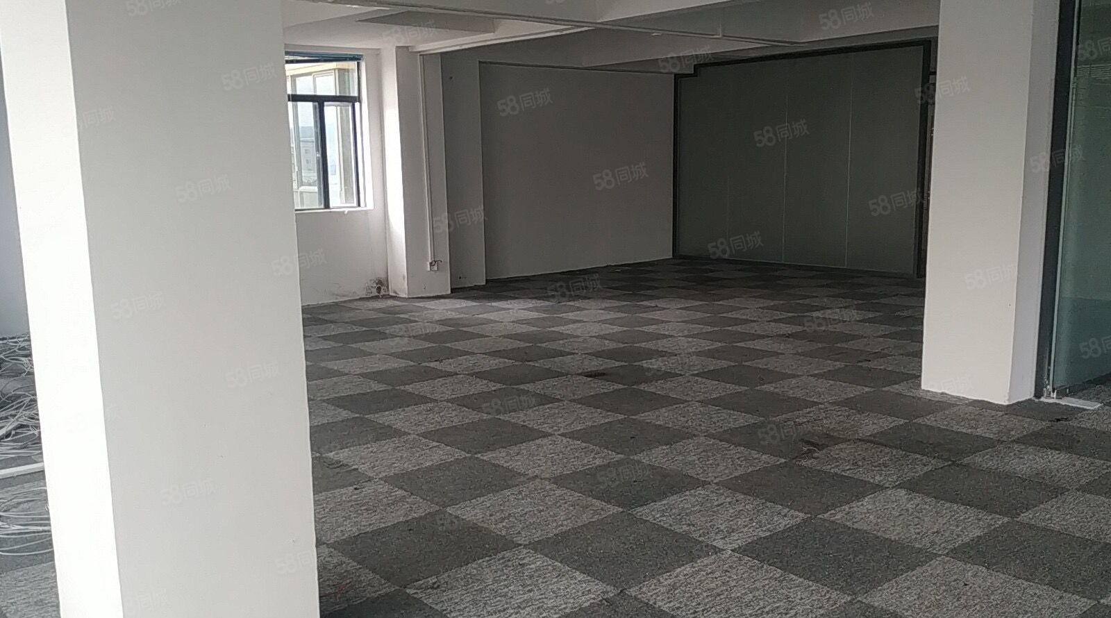 （凤岗）新出楼上230平 带装修 现成水电办公室.