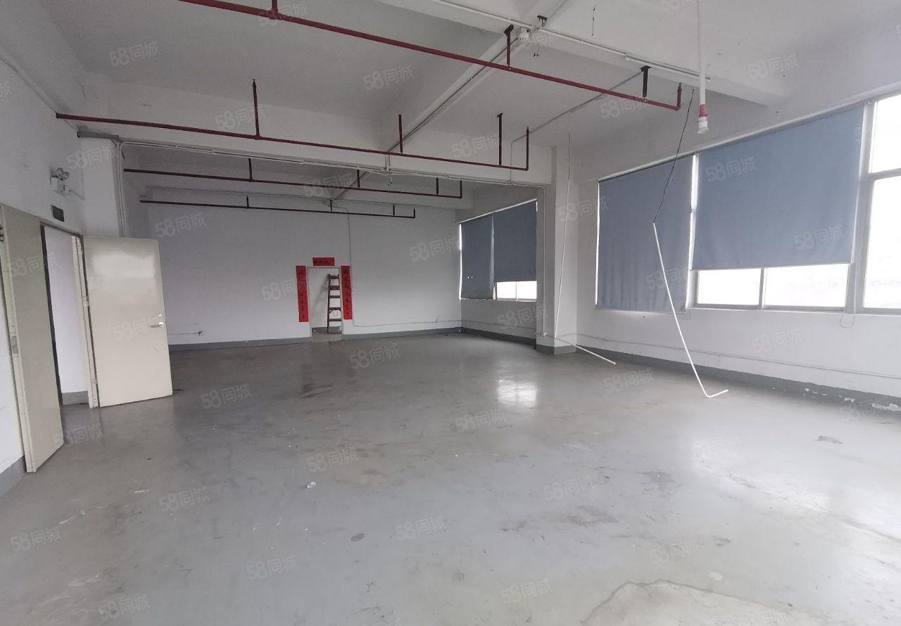 凤岗浸校塘楼上电商仓库厂房出租930平 现成水电装修免费用