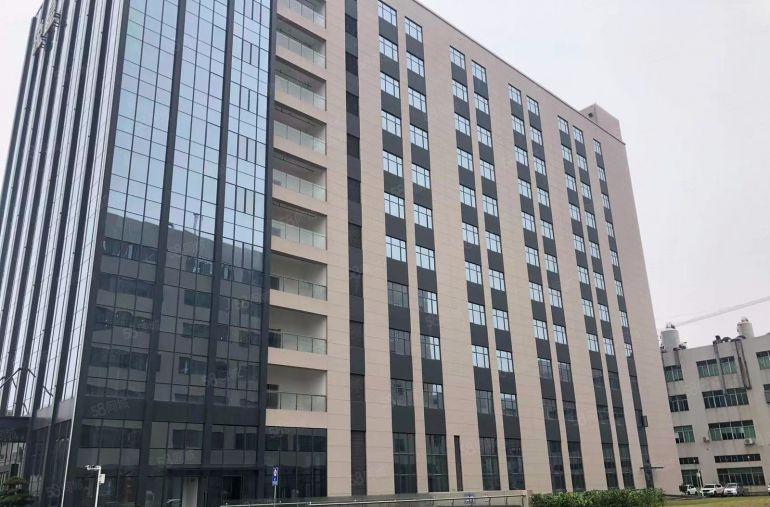 9元租，6个月免租期，凤岗五联新出楼上4000平厂房仓库出租