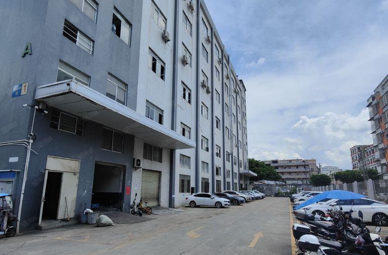 凤岗镇油甘埔村正规工业园一楼标准厂房550平水电齐全现成装修