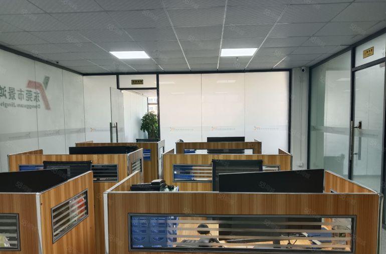 凤岗雁田新出原房东带办公室精装修工业厂房楼上1000平出租。