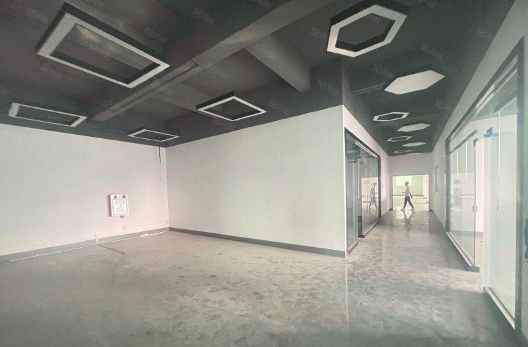 凤岗五联一手房东实际面积出租，现成水电办公室