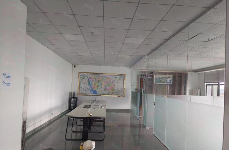 有地坪漆 水电齐全 精装修办公室 凤岗五联厂房出租1450平