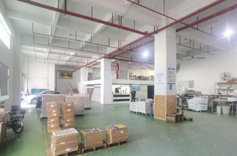 带装修一楼厂房）凤岗新出1500平方米带阁楼装修厂房出租