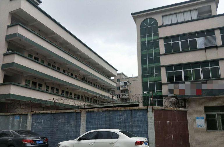 凤岗原房东低价厂房出租）4500平方米精致带装修独院厂房