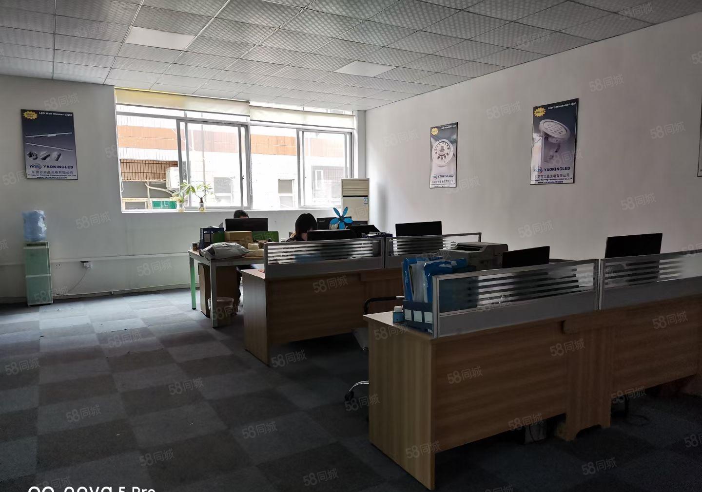 凤岗金凤凰大道边上独门独院花园式厂房九千平方出租（可分租）