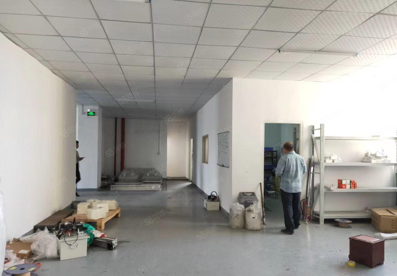 凤岗浸校塘700平厂房出租现成水电办公室