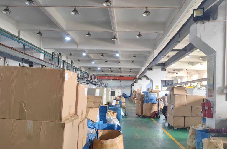 带行车注塑厂独院厂房出租）凤岗新出6000平方米独院厂房