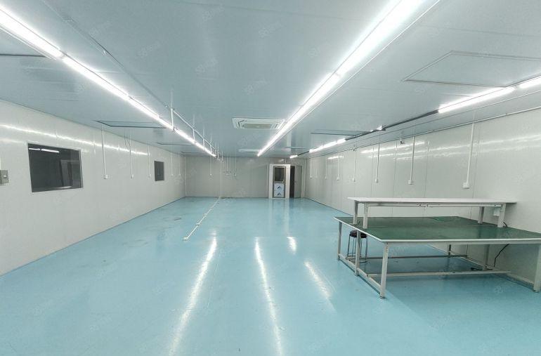 凤岗雁田楼上700平无尘车间厂房出租原租客手机钢化膜