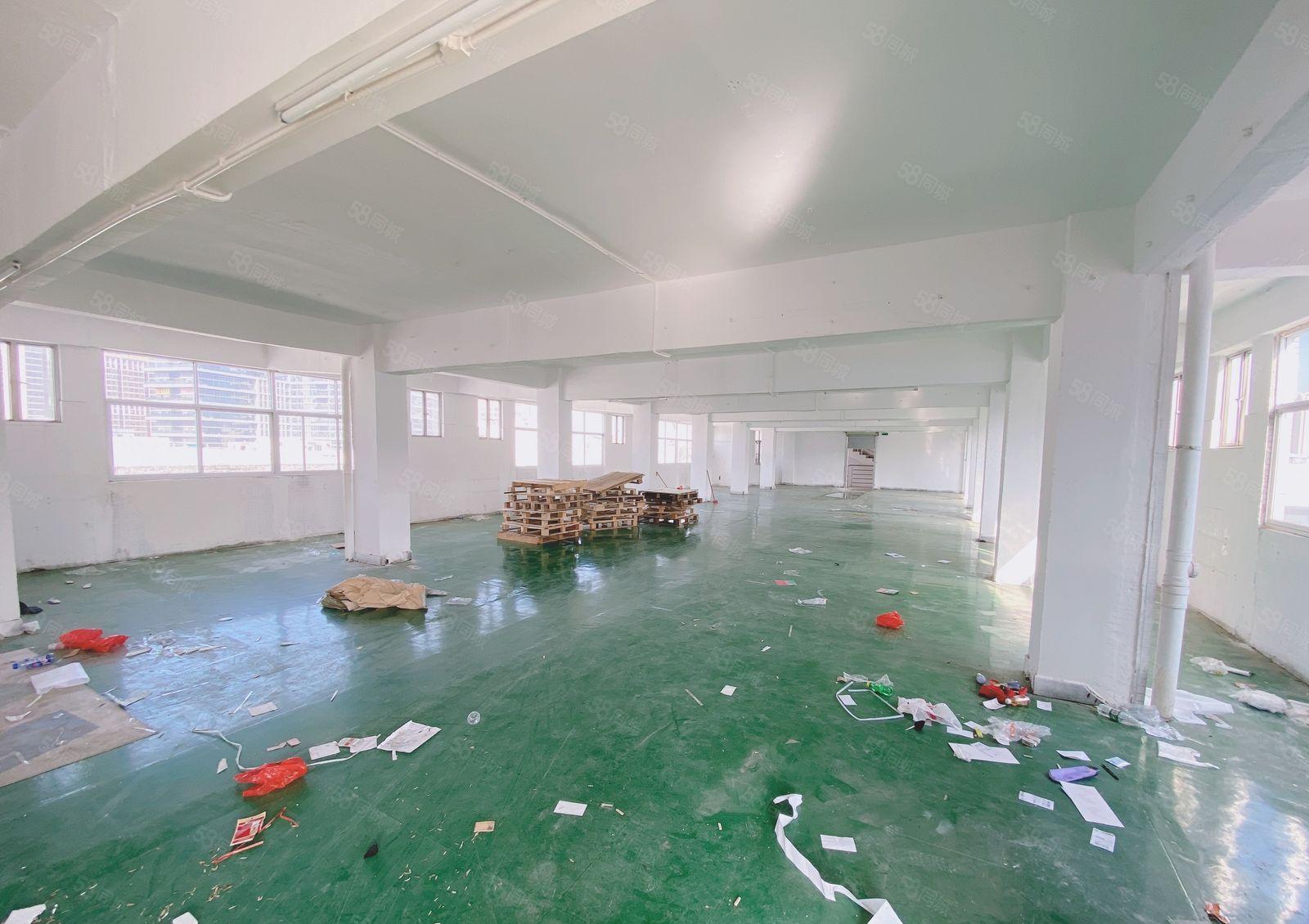 凤岗雁田自家厂房出租600平租金8000现车水电办公室