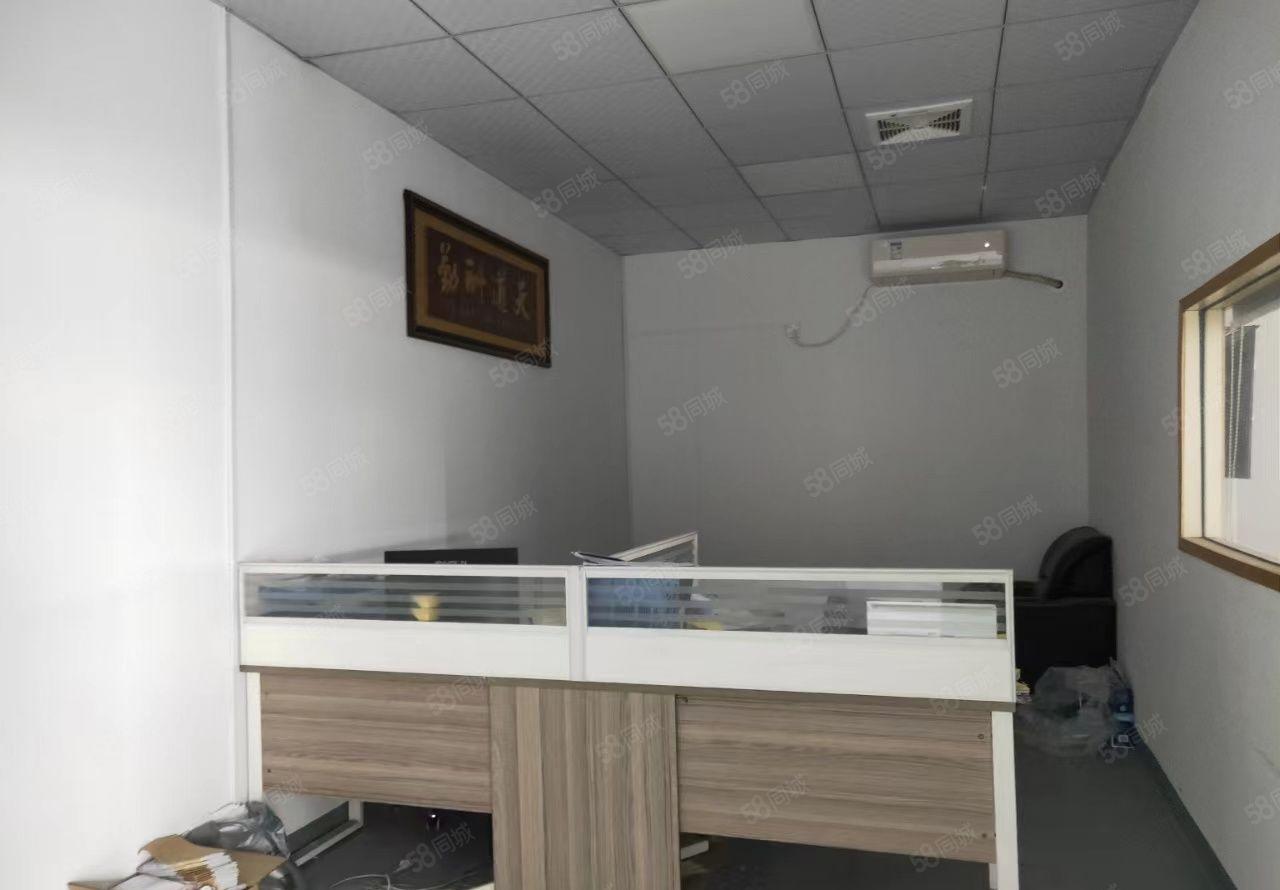 凤岗浸校塘楼上700平厂房出租租金18现成办公室水电