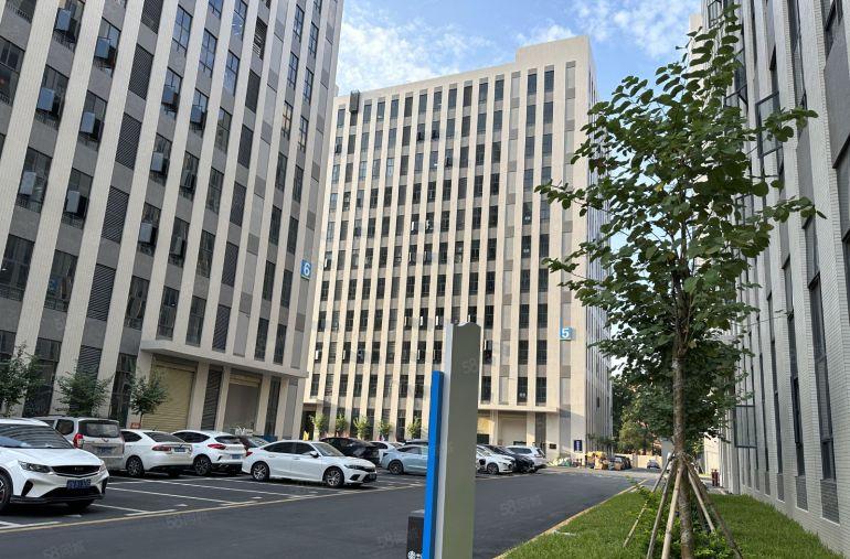 10元！凤岗雁田楼上1000平方带精装修厂房仓库出租