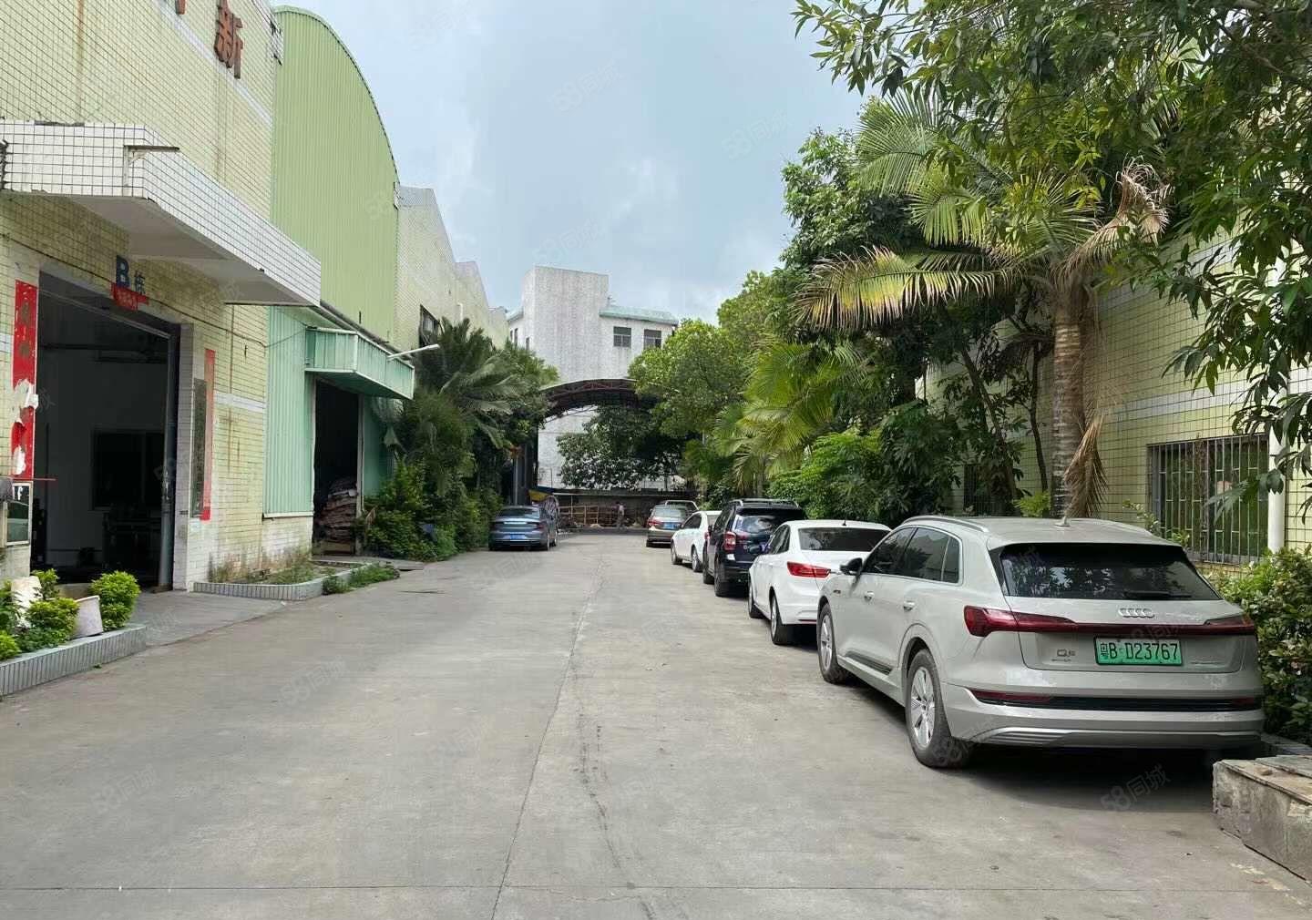 凤岗油甘埔新出1000平楼上厂房仓库出租，原房东有环评无公摊