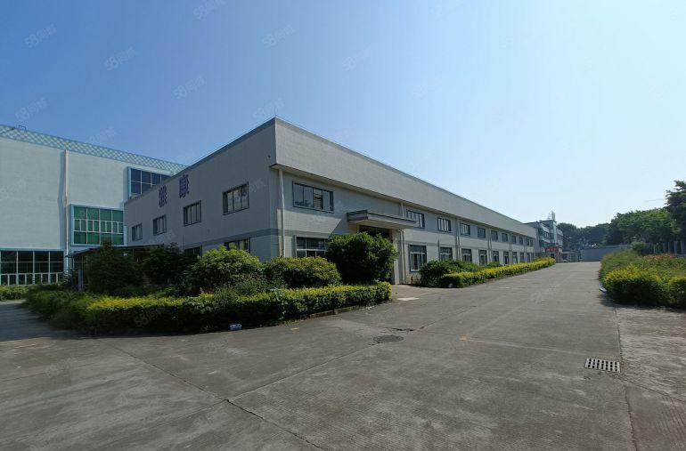 凤岗高速1公里工业园单一层钢构厂房，滴水9可进挂车带装修办公