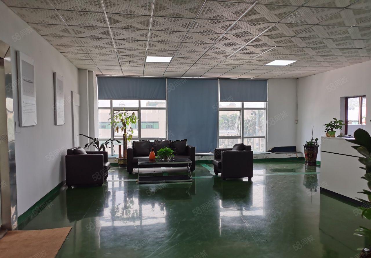 凤岗楼上一整层2000平方带精装修厂房仓库出租