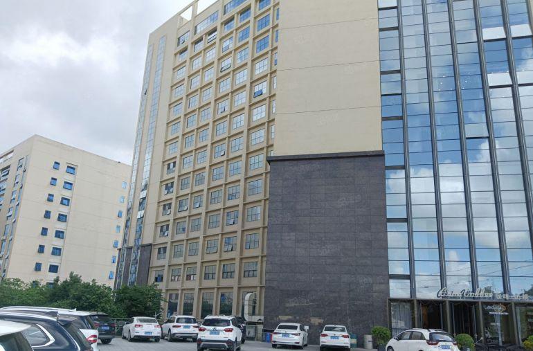 凤岗镇带精装修办公室写字楼出租50平起租，主干道边上交通方便