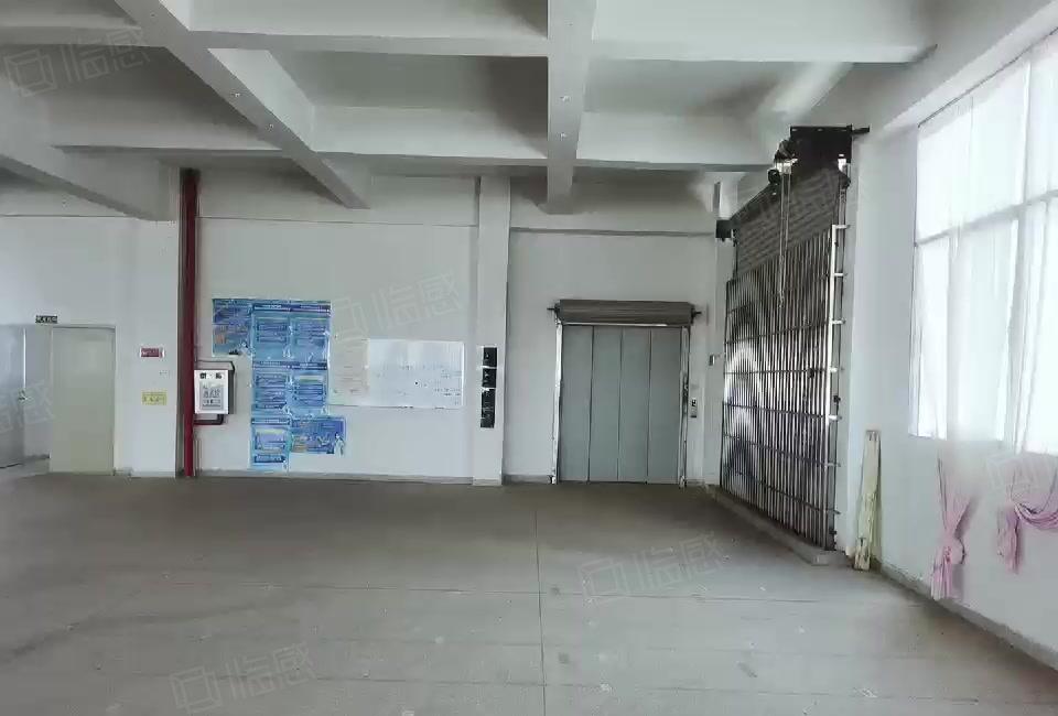 凤岗油甘埔原房东厂房出租2000平无公摊配两部大货梯靠近主路