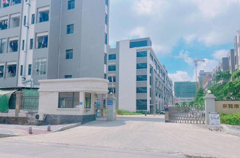 原房东带装修楼上厂房）凤岗新出2500平方米四楼厂房出租