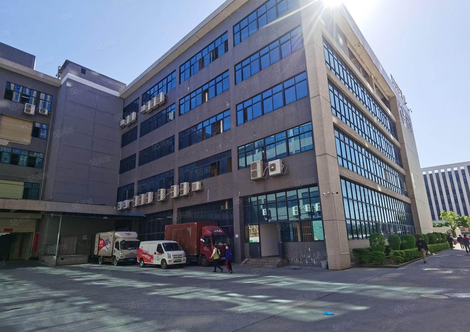 凤岗五联靠近深圳新出原房东楼上3500平厂房仓库出租，形象好