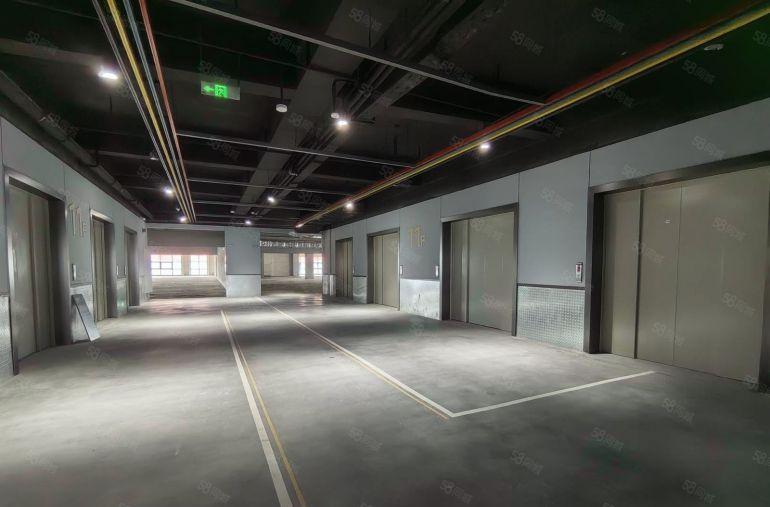 临深产业园区全新厂房出租，业主直租，价格19元层高6米