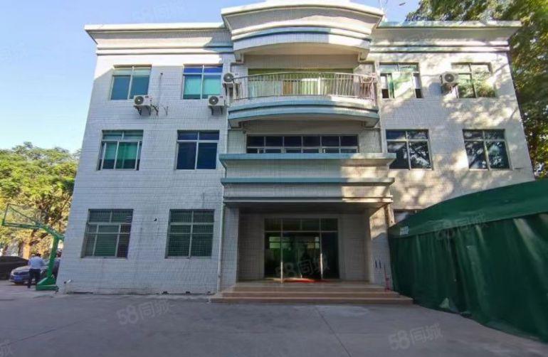 凤岗五联新出原房东8000平独门独院厂房仓库出租，大小分租