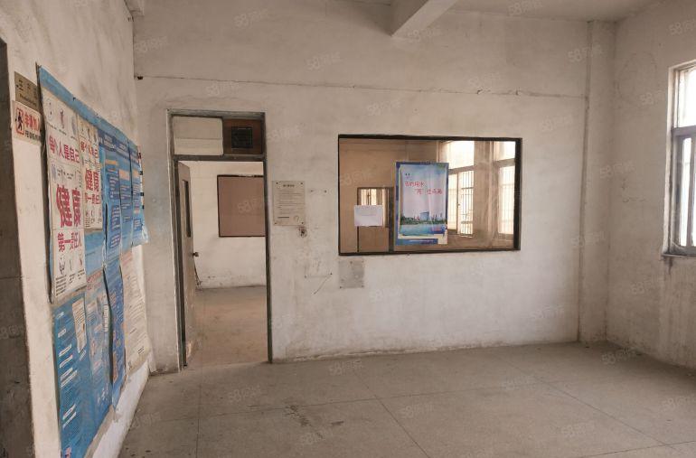 凤岗镇金凤凰附近楼上800平方便宜出租