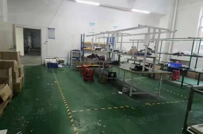 凤岗雁田靠近天安数码城新出7米高带行车一楼1800平方出租