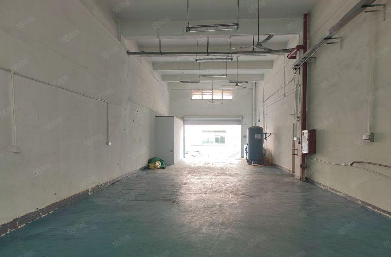 凤岗独院一楼带行车1000平仓库厂房出租，水电齐全可进大车