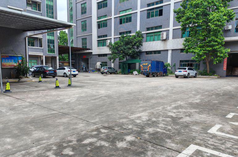 天堂围原房东厂房实际面积出租1100平高度6米可分租低价出租