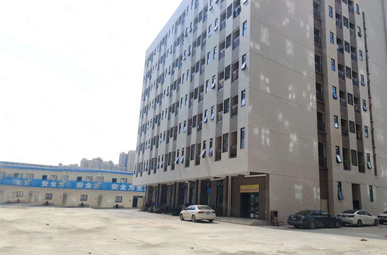 临深原房东厂房10元甩租凤岗雁田五联2千平尾盘一楼仓库出租