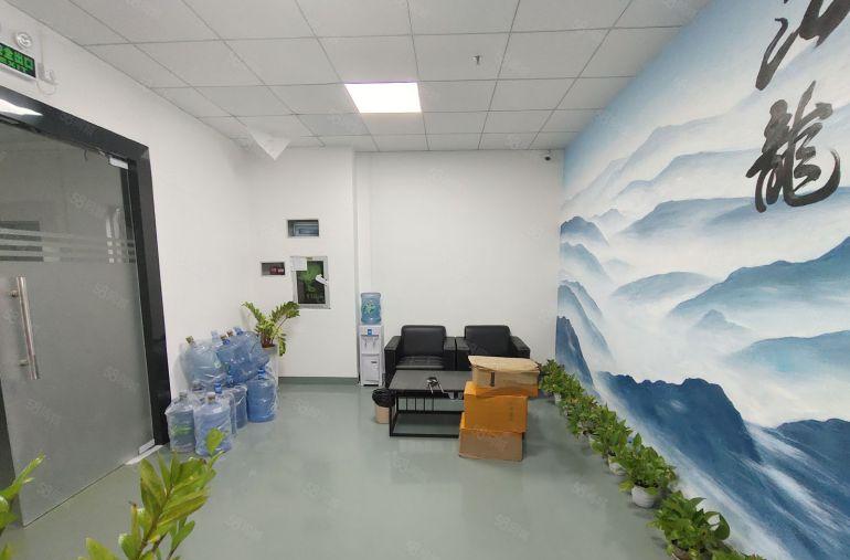 凤岗竹塘楼上600平厂房出租现成装修水电齐全