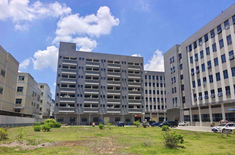 15元起靠深圳龙岗楼上带装修800平方米厂房出租分租