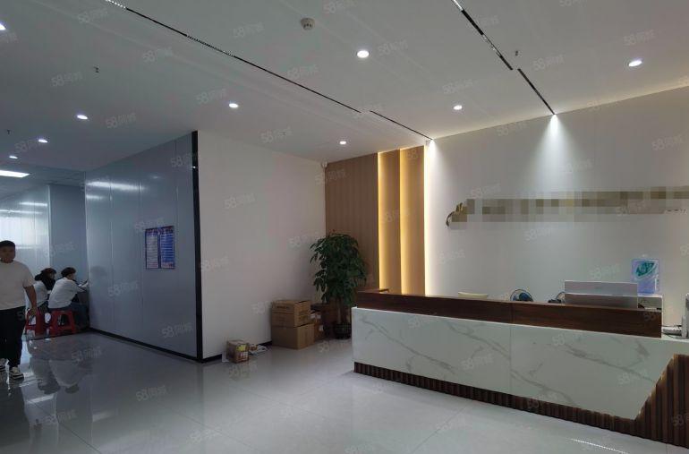 拎包生产，凤岗五联新出原房东楼上2200平带装修厂房仓库出租