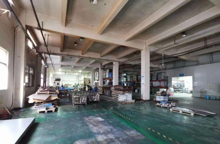 独院独栋厂房带办公楼）凤岗雁田新出5000平方米两层厂房出租