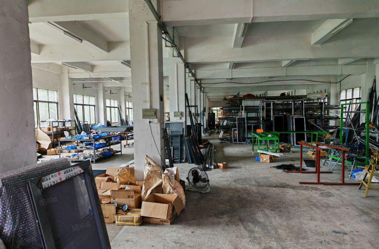 凤岗雁田独栋厂房出租原房东实际面积出租2400平可分租