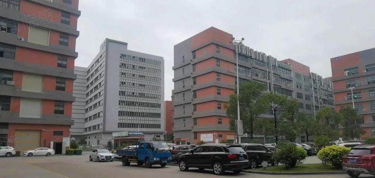 原房东7米高一楼厂房）凤岗新出2000平米带牛角装修厂房出租