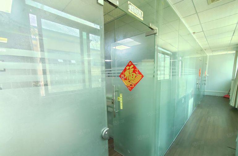 凤岗雁田1300平无尘车间现成装修水电办公室拎包办公