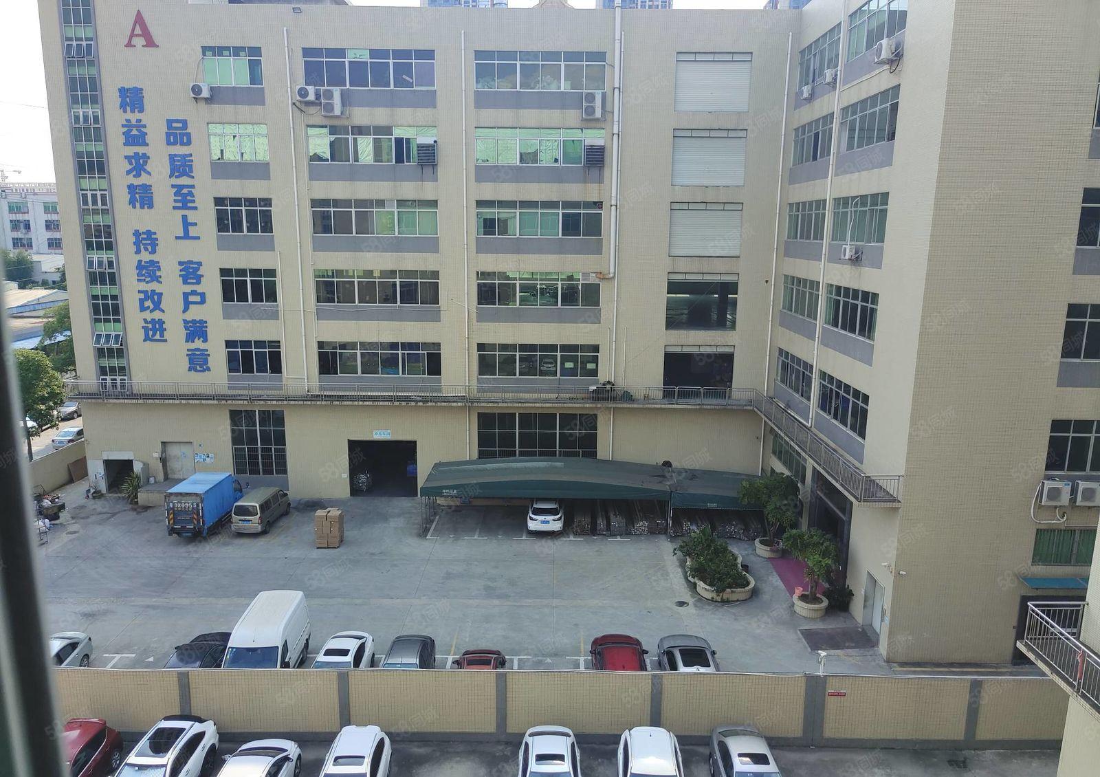 凤岗镇邻深新出3楼1500平方4楼1300平方重工业好招工来